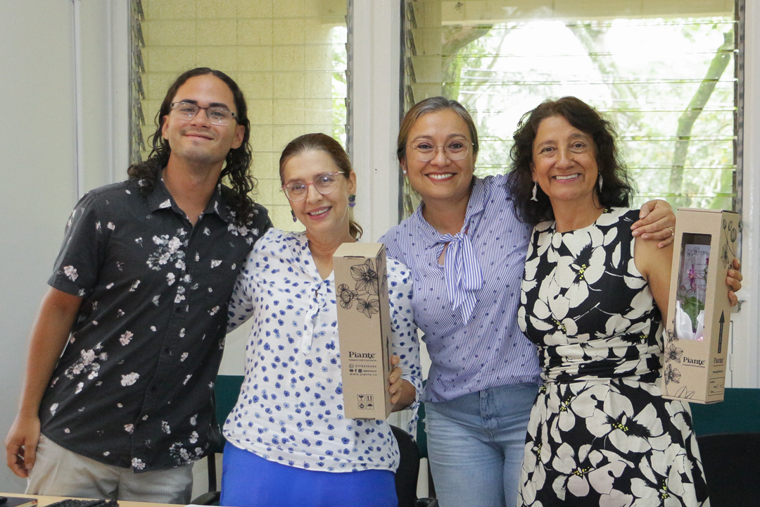 Docentes de Biología se jubilan