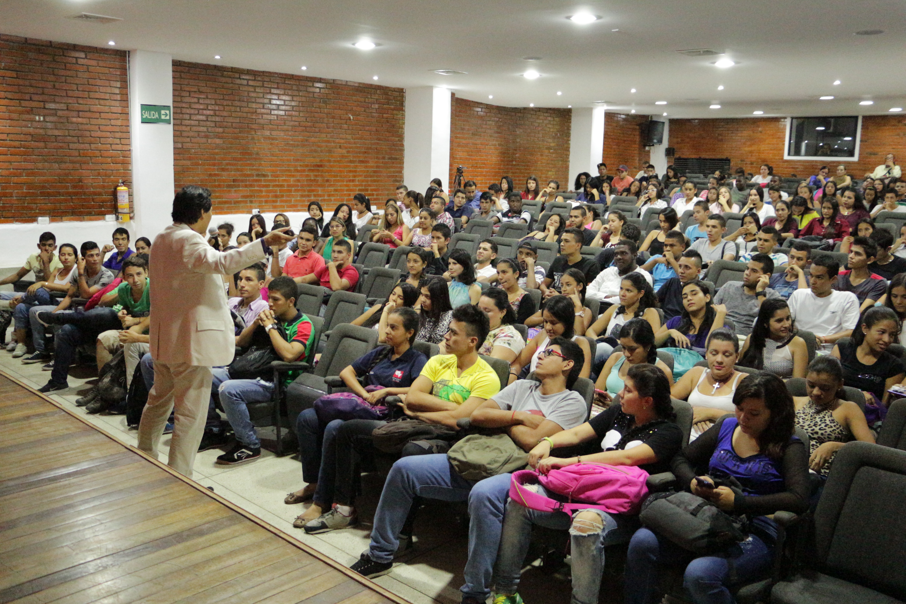 Conferencia en Zarzal